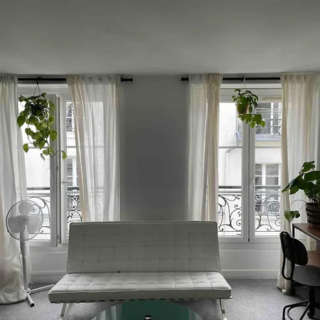 Apartament Dans Le Coeur Fe De Paryż